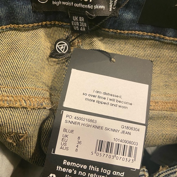 NWT Missguided The Sinner high waist raw hem skinny 8R jeans. - Picture 5 of 5